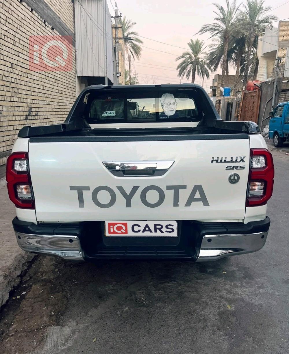 تويوتا هايلوكس